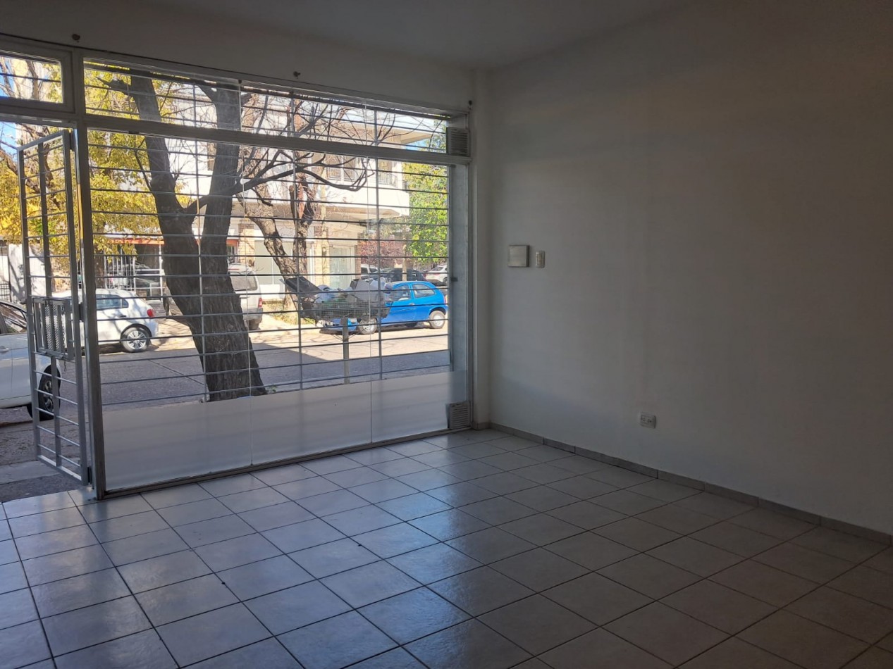 Alquiler de local comercial - Ubicacion y seguridad