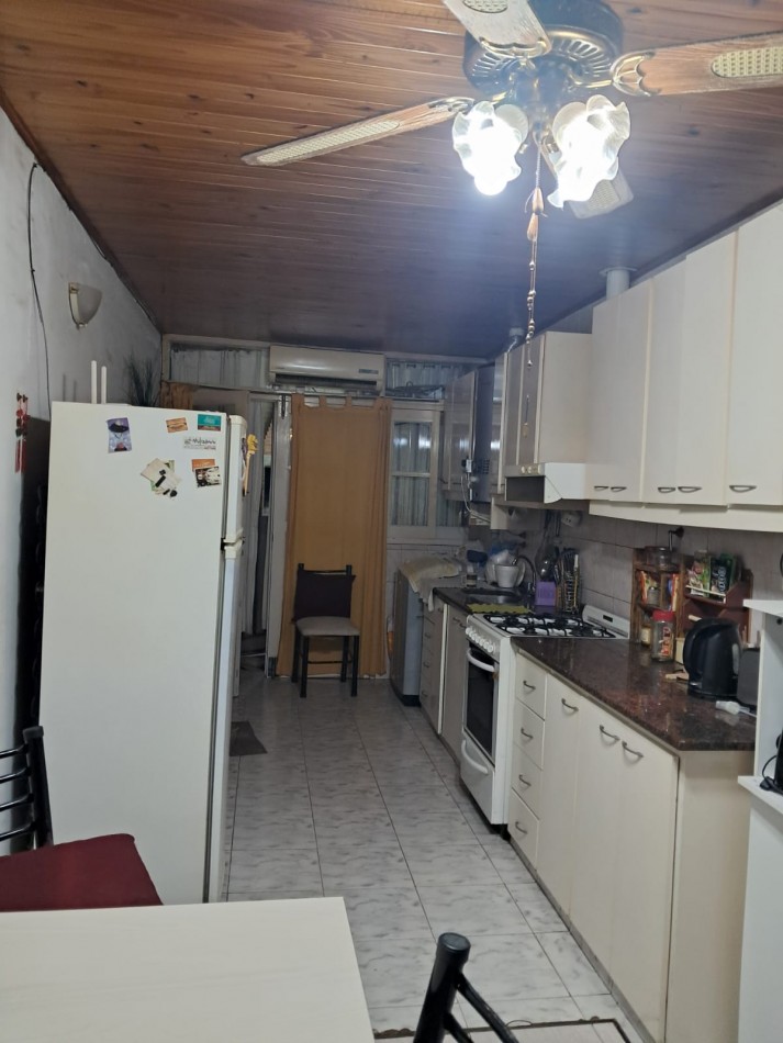 CASA 3 DORMITORIOS CON COCHERA Y QUINCHO - BARRIO SMATA