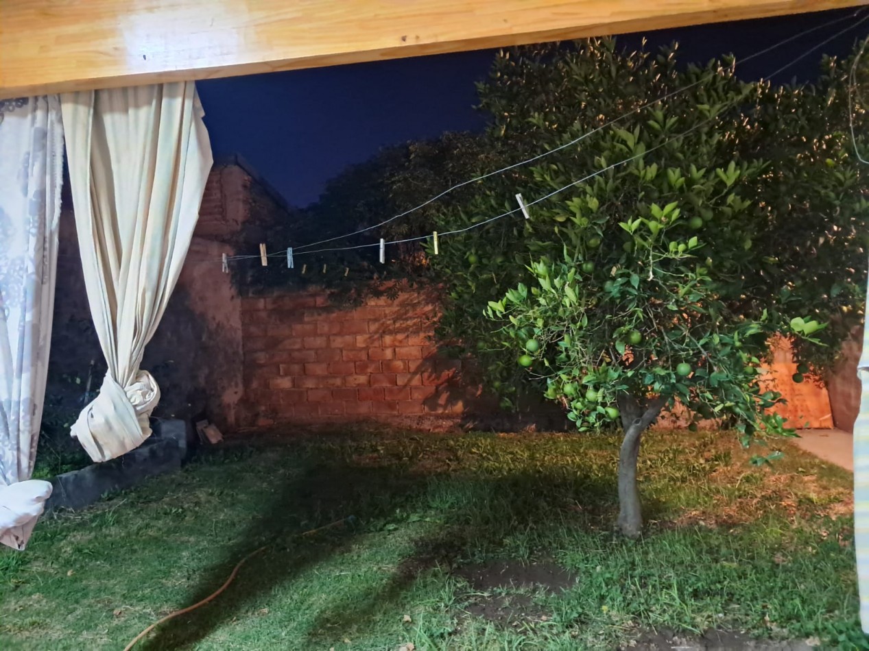 CASA 3 DORMITORIOS CON COCHERA Y QUINCHO - BARRIO SMATA