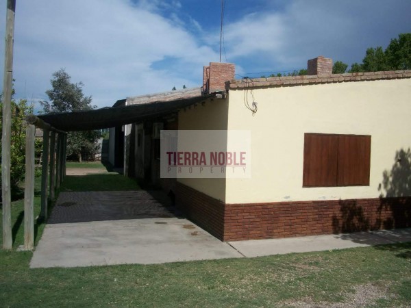 Vendo finca con galpon en Rama Caida
